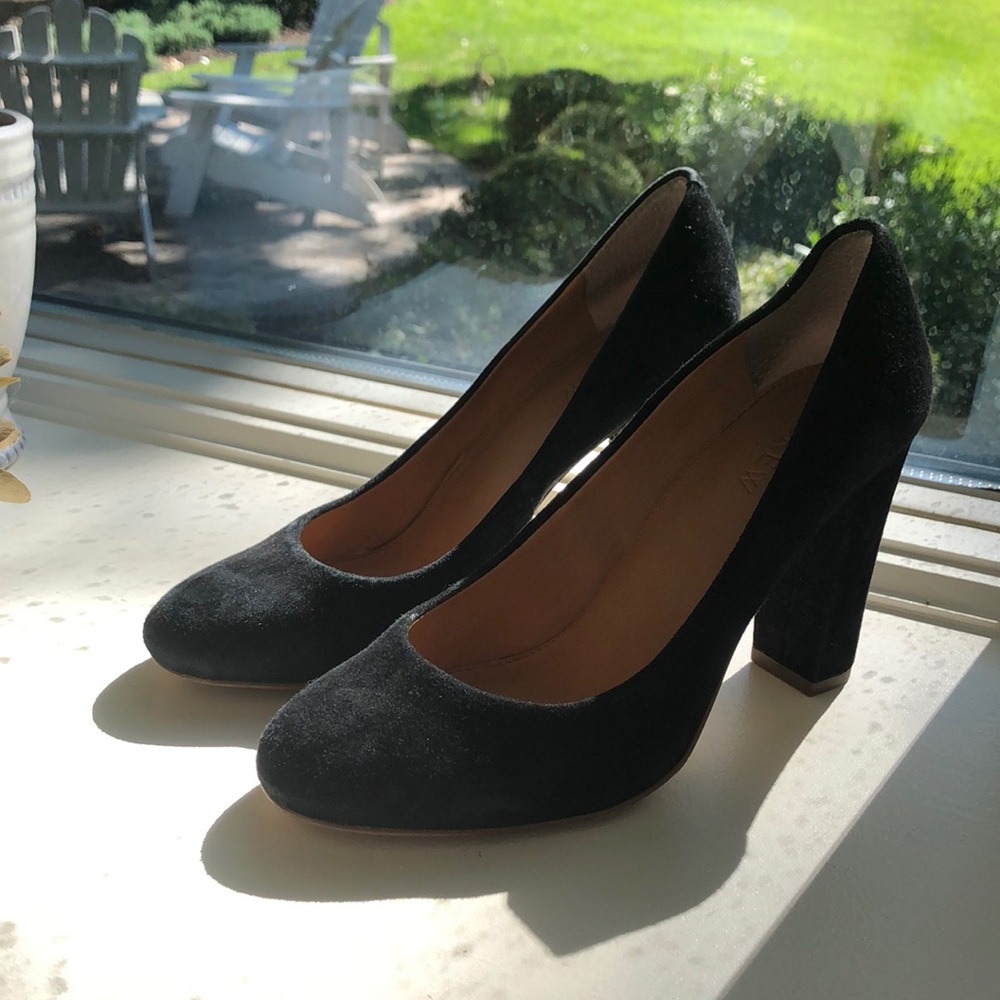 Suede black chunky heels